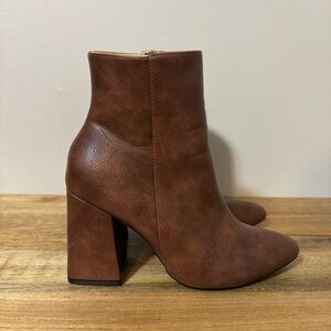 Timesize Brown Block Heel Boots